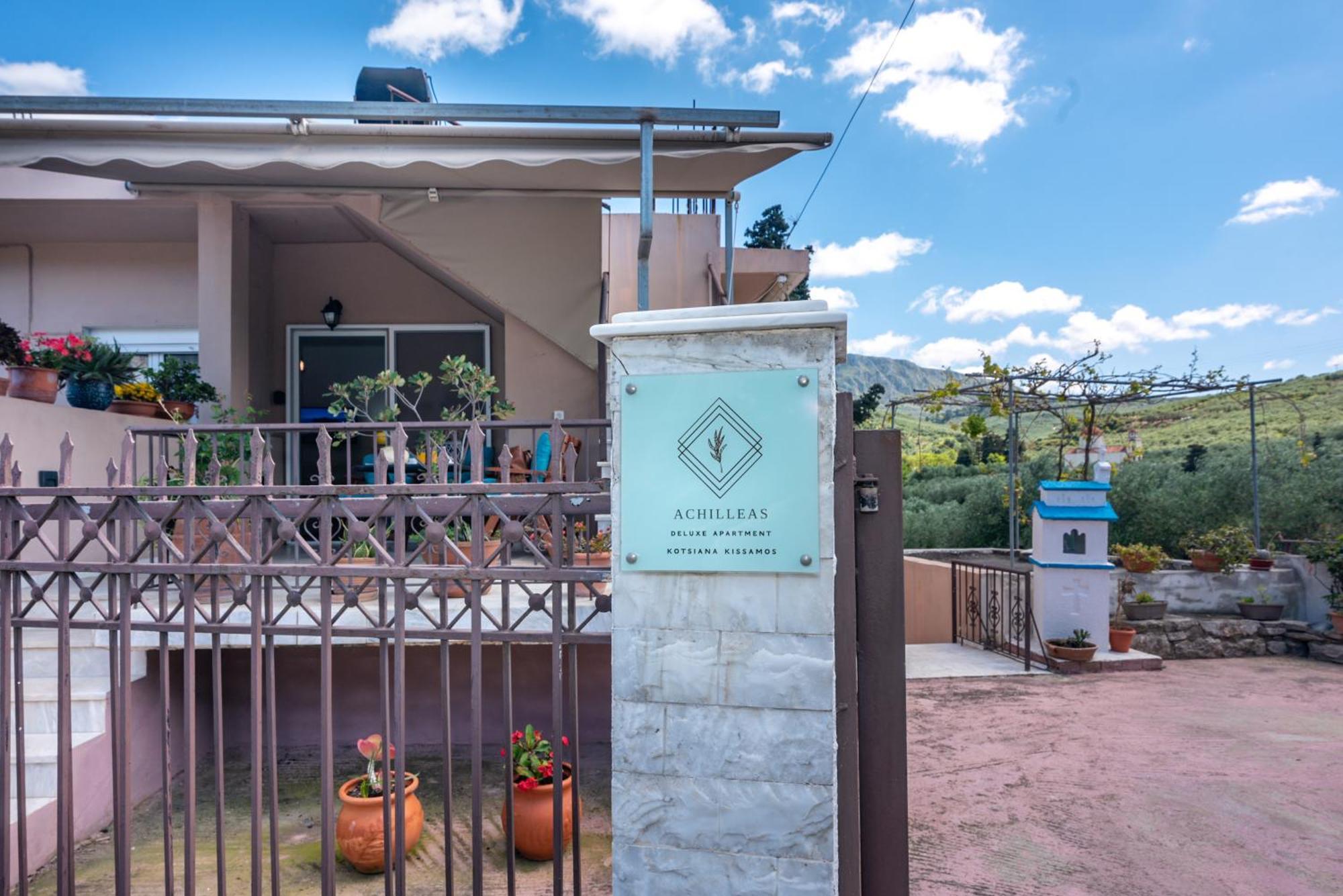 Villa Achilleas Deluxe Αpartment -Pet Friendly-Parking-Mountain View Kotsianá Exterior foto